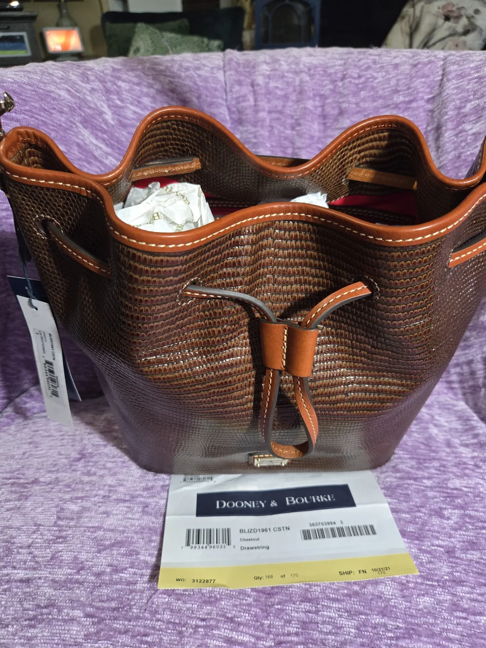 Dooney & Bourke Chestnut Textured Lizard- Emboased Drawstring Bucket Bag. NWT🫶